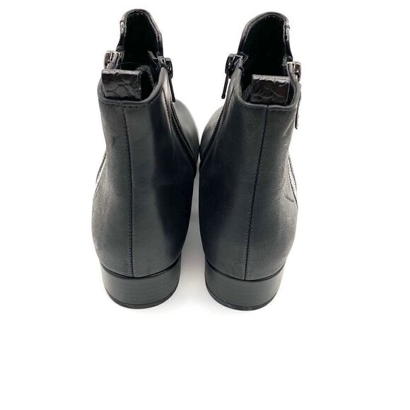 NWB GABOR Comfort Black Leather Ankle Boots Low Heel Back Zip US 8H Wide Fit - Picture 3 of 12